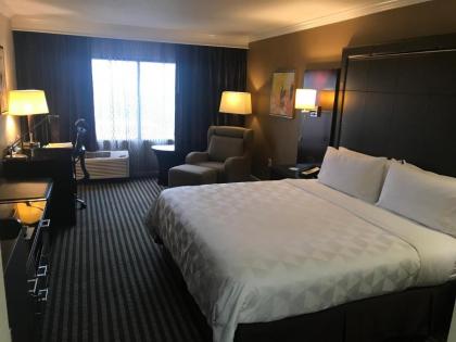 Holiday Inn Orlando East - Ucf Area - image 17