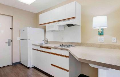 Extended Stay America Suites - Orlando - Southpark - Equity Row - image 20