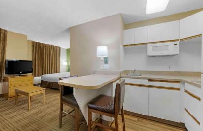 Extended Stay America Suites - Orlando - Southpark - Equity Row - image 27