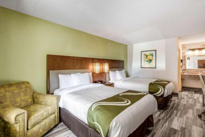 Quality Inn & Suites Downtown - image 11