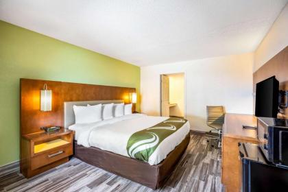 Quality Inn & Suites Downtown - image 13