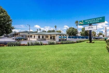 Quality Inn & Suites Downtown - image 4