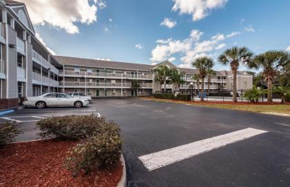 HomeTowne Studios Orlando South - image 8