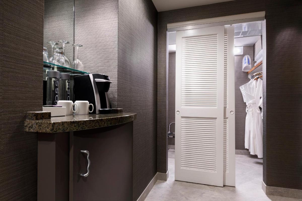 Hard Rock Hotel at Universal Orlando - image 7