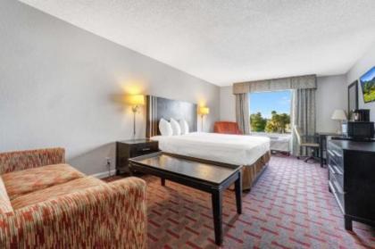 Super 8 by Wyndham Orlando Near Florida Mall - image 15