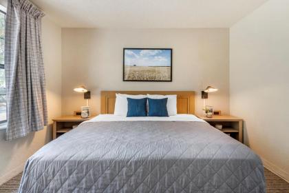 InTown Suites Extended Stay Select Orlando FL - UCF - image 4