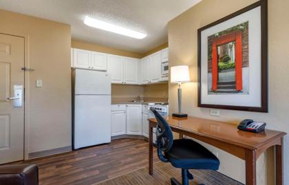 Extended Stay America Suites - Orlando - Maitland - 1776 Pembrook Dr. - image 17