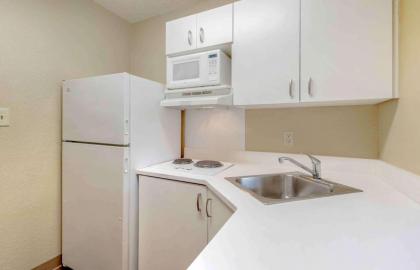 Extended Stay America Suites - Orlando - Maitland - 1760 Pembrook Dr. - image 13
