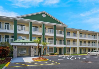 HomeTowne Studios Orlando - UCF Area - image 1