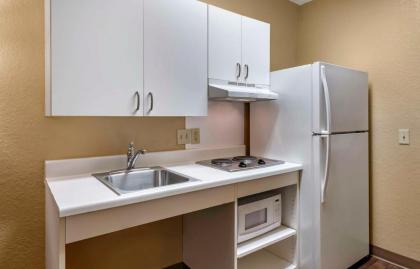 Extended Stay America Suites - Orlando - Orlando Theme Parks - Major Blvd. - image 17