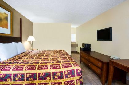 Knights Inn Orlando - image 20