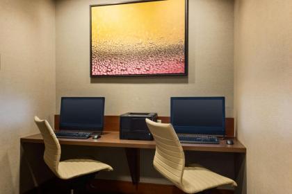 Hyatt Place Orlando Airport - image 11