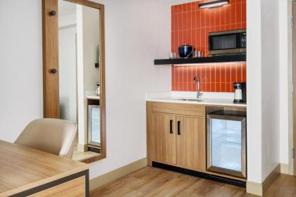 Hyatt Place across from Universal Orlando Resort - image 15
