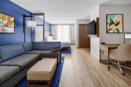 Hyatt Place across from Universal Orlando Resort - image 19