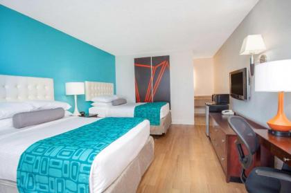 Howard Johnson by Wyndham Airport Florida Mall - image 10