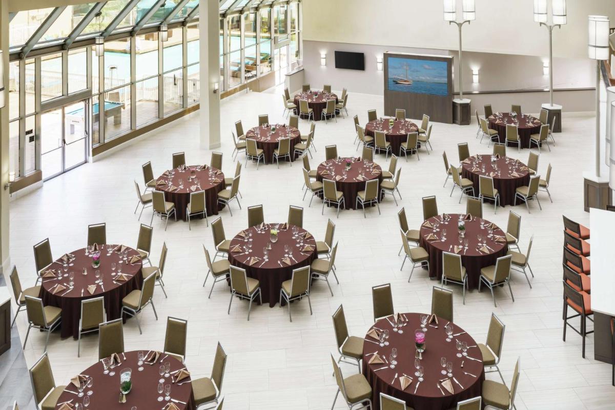 DoubleTree By Hilton Orlando Airport - image 6