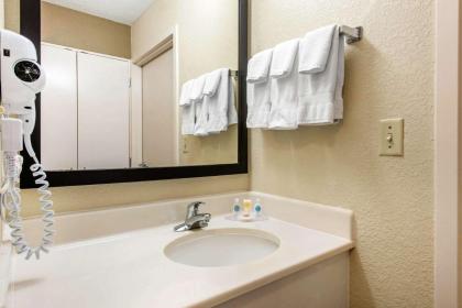 Comfort Inn & Suites Near Universal Orlando Resort-Convention Ctr - image 17