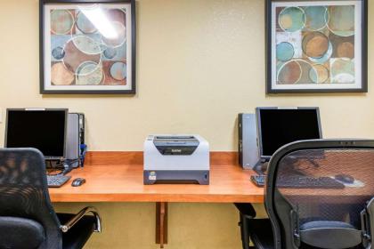 Comfort Inn & Suites Near Universal Orlando Resort-Convention Ctr - image 22