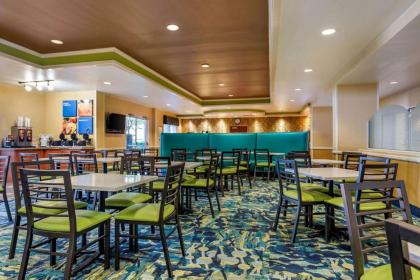 Comfort Inn & Suites Near Universal Orlando Resort-Convention Ctr - image 26