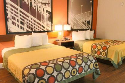 Super 8 by Wyndham Orlando International Drive - image 19