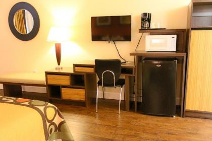 Super 8 by Wyndham Orlando International Drive - image 20