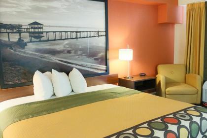 Super 8 by Wyndham Orlando International Drive - image 23