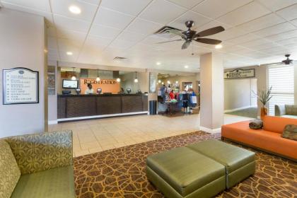 Rosen Inn Closest To Universal - image 6