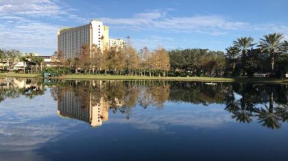 Rosen Plaza - image 3