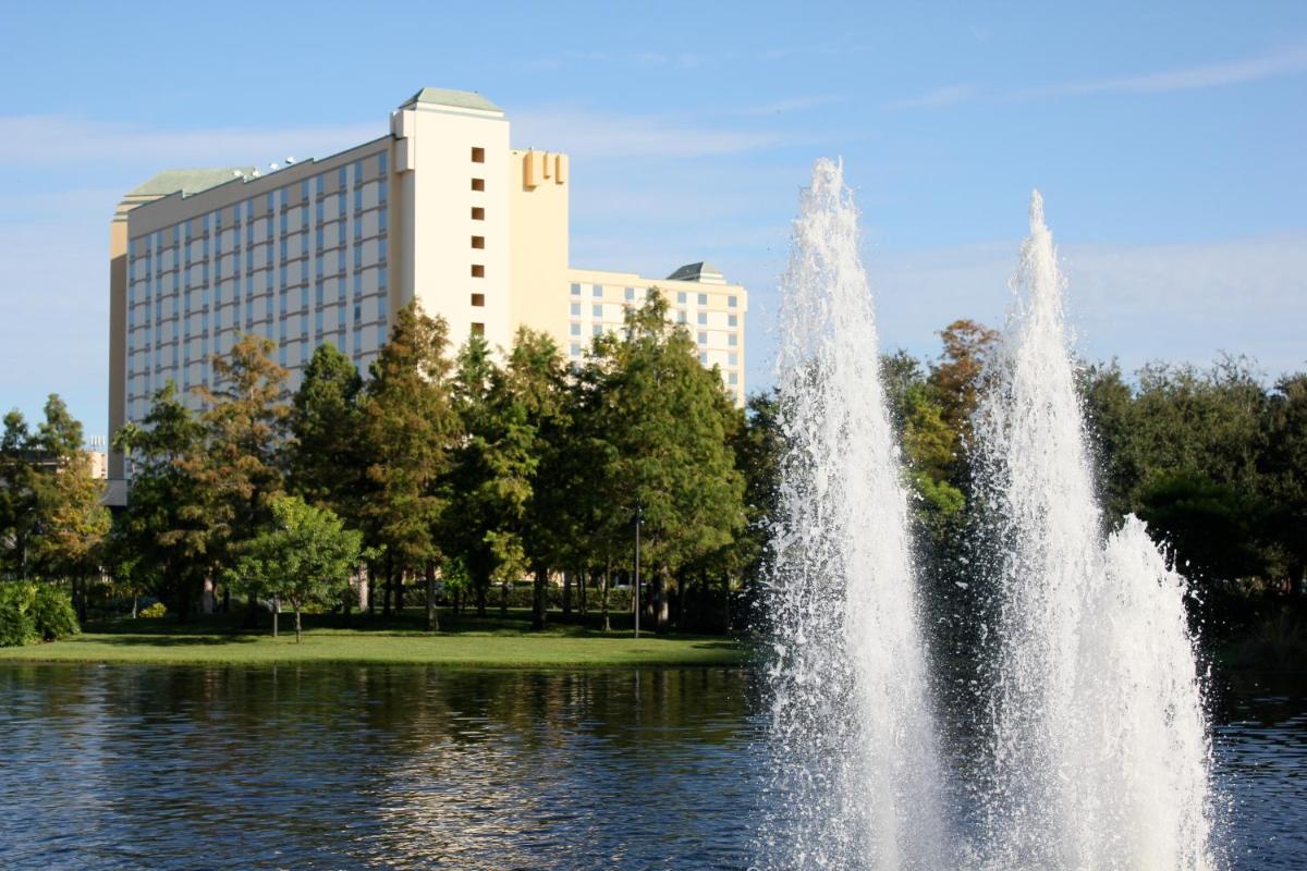 Rosen Plaza - image 4
