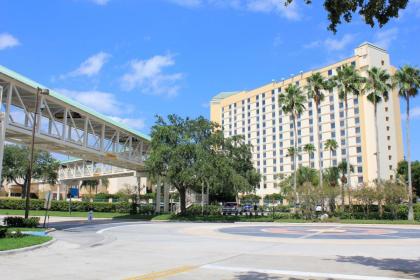 Rosen Plaza - image 7