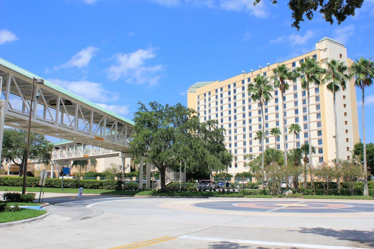Rosen Plaza - image 7