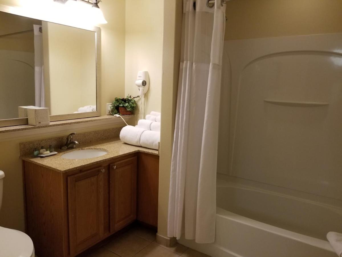 Blue Heron Beach Resort - image 3