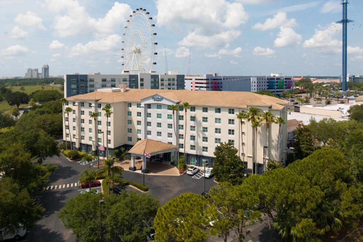 Fairfield Inn & Suites by Marriott Orlando International Drive/Convention Ce - main image