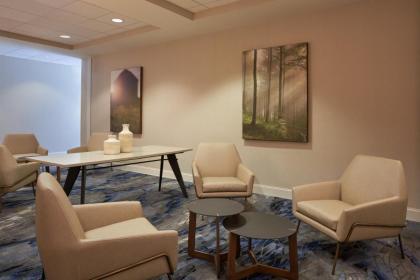 Fairfield Inn & Suites by Marriott Orlando International Drive/Convention Ce - image 12