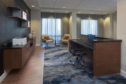 Fairfield Inn & Suites by Marriott Orlando International Drive/Convention Ce - image 13