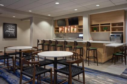 Fairfield Inn & Suites by Marriott Orlando International Drive/Convention Ce - image 3
