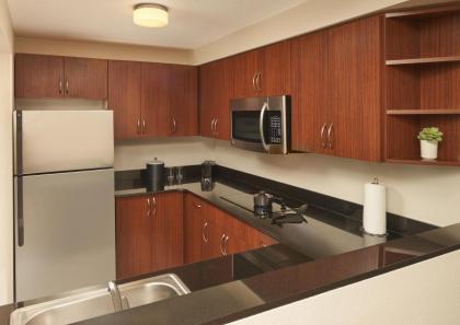 Fairfield Inn & Suites by Marriott Orlando International Drive/Convention Ce - image 5