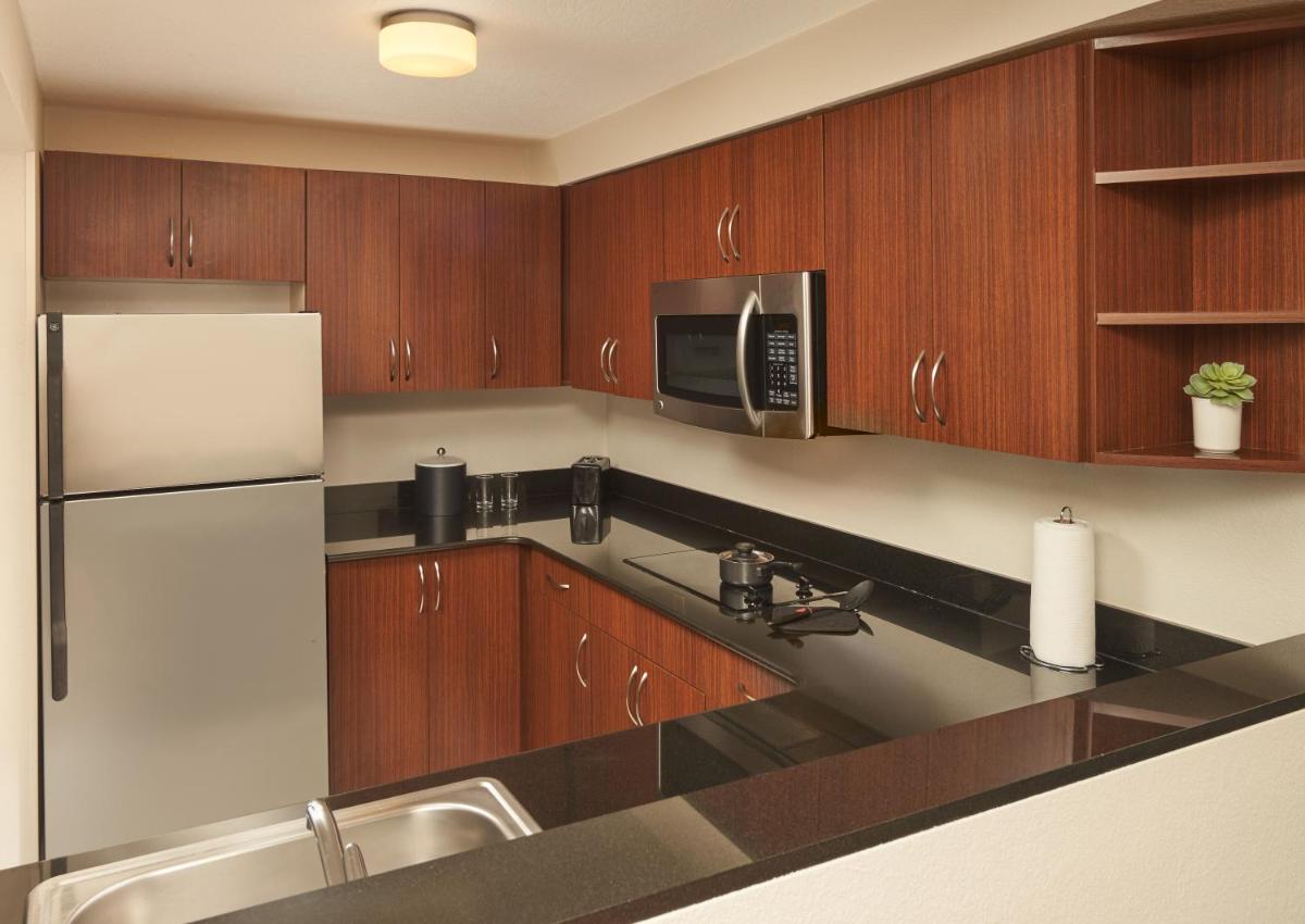 Fairfield Inn & Suites by Marriott Orlando International Drive/Convention Ce - image 5