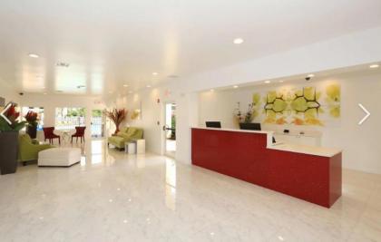 SureStay Plus by Best Western Orlando International Drive - image 2