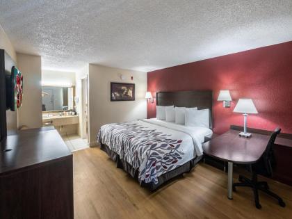 Red Roof Inn Orlando South - Florida Mall - image 3