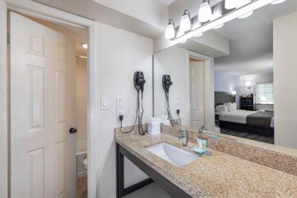 Avanti Resort - image 6