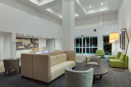 Holiday Inn Express & Suites Orlando International Airport - image 10