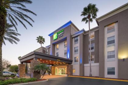 Holiday Inn Express & Suites Orlando International Airport - image 4