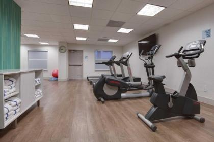 Holiday Inn Express & Suites Orlando International Airport - image 6