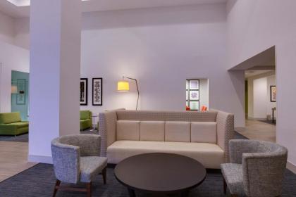 Holiday Inn Express & Suites Orlando International Airport - image 7