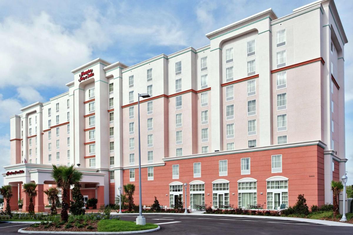 Hampton Inn By Hilton & Suites Orlando Airport At Gateway Village - image 2