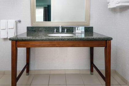 Hampton Inn By Hilton & Suites Orlando Airport At Gateway Village - image 25