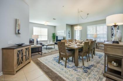 Orlando Escape - image 25