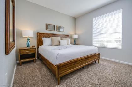 Orlando Escape - image 30