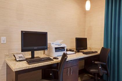 Holiday Inn Express Hotel & Suites Orlando East-Ucf Area - image 13